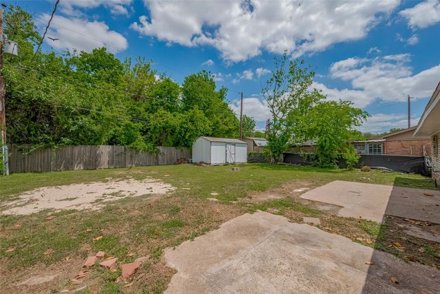 206 Beaver Bend Road, Houston, TX 77037