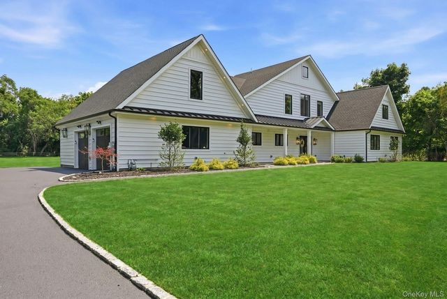 7 Fleet Court, Northport, NY 11768