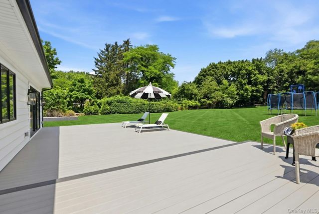 7 Fleet Court, Northport, NY 11768