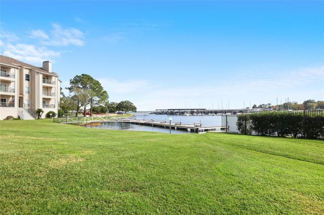 12800 Melville Drive 106A, Montgomery, TX 77356