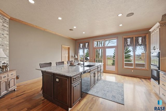 6301 S Grand Prairie Dr Drive, Sioux Falls, SD 57108