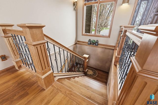 6301 S Grand Prairie Dr Drive, Sioux Falls, SD 57108