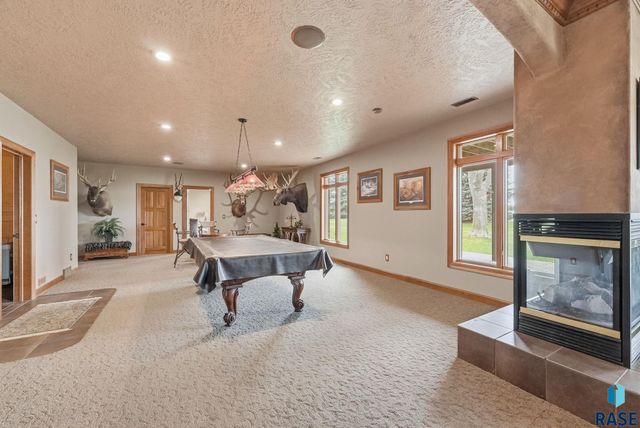 6301 S Grand Prairie Dr Drive, Sioux Falls, SD 57108