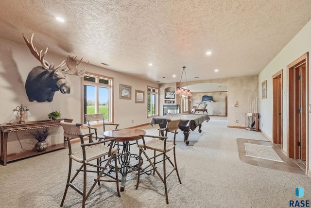 6301 S Grand Prairie Dr Drive, Sioux Falls, SD 57108