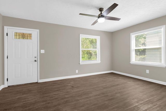 1059 Lawrence Drive, Columbus, OH 43207