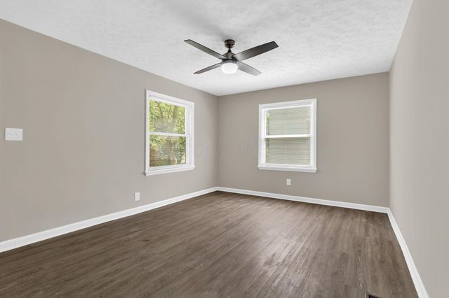 1059 Lawrence Drive, Columbus, OH 43207