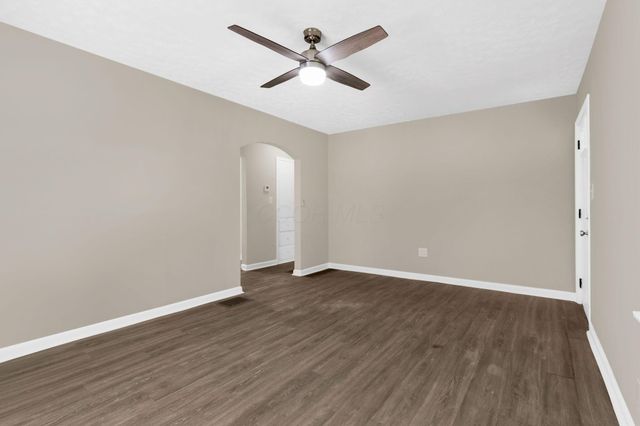 1059 Lawrence Drive, Columbus, OH 43207