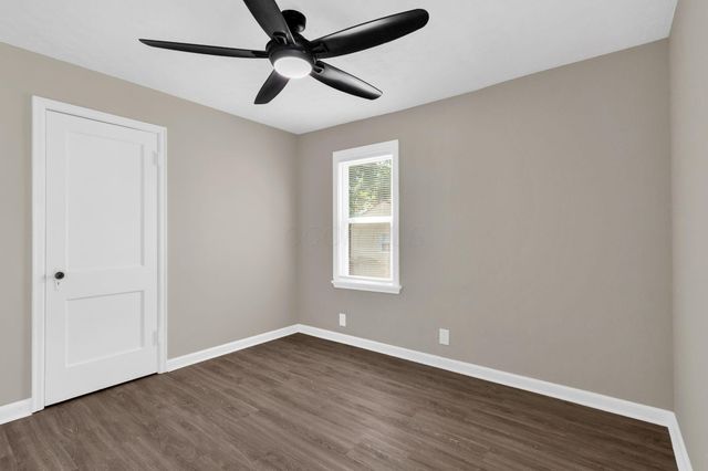 1059 Lawrence Drive, Columbus, OH 43207