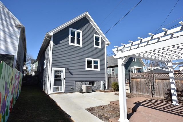 2322 S Lenox STREET, Milwaukee, WI 53207