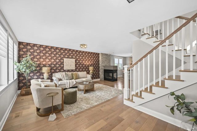 2322 S Lenox STREET, Milwaukee, WI 53207