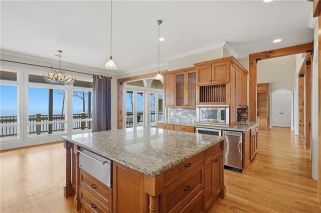 840 Mcelroy Mountain Drive, Big Canoe, GA 30143