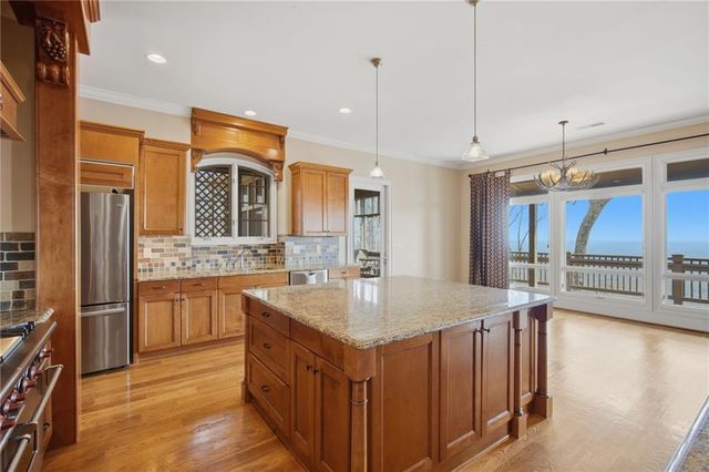 840 Mcelroy Mountain Drive, Big Canoe, GA 30143