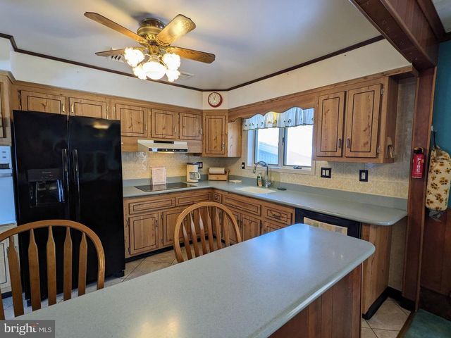 107 S 10TH ST, Coplay, PA 18037