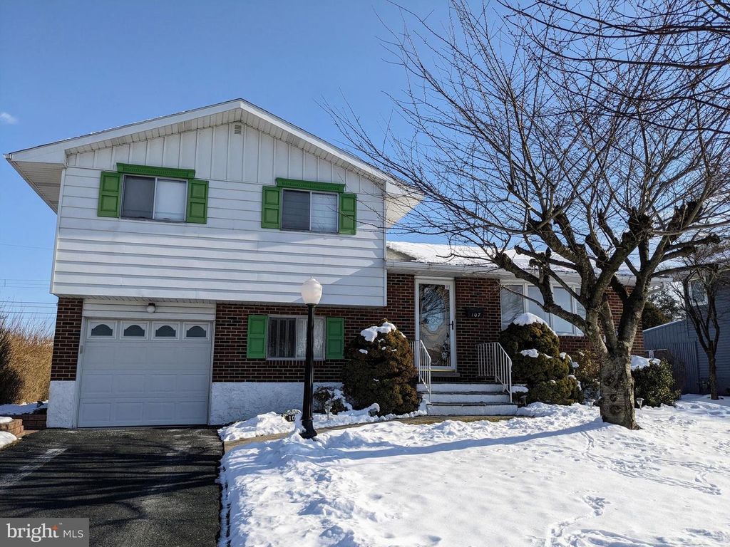 107 S 10TH ST, Coplay, PA 18037