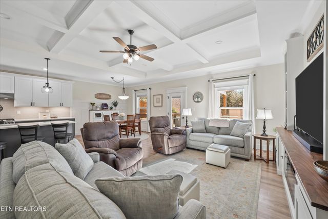 856 Pinebrooke Drive, Maryville, TN 37801