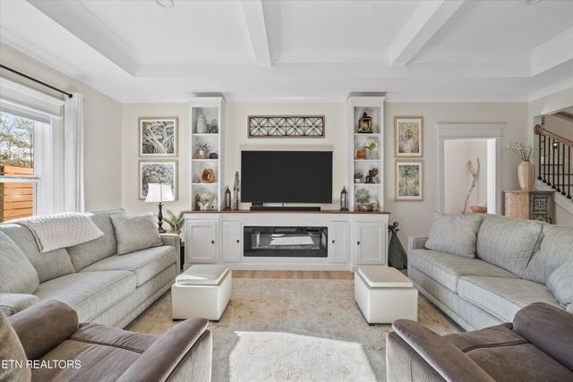 856 Pinebrooke Drive, Maryville, TN 37801