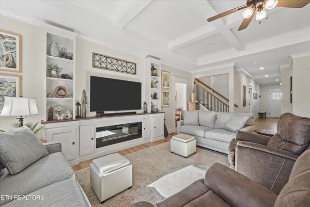 856 Pinebrooke Drive, Maryville, TN 37801