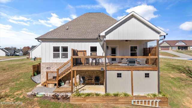 856 Pinebrooke Drive, Maryville, TN 37801