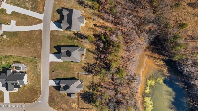 856 Pinebrooke Drive, Maryville, TN 37801