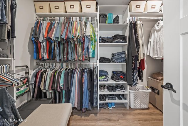 856 Pinebrooke Drive, Maryville, TN 37801