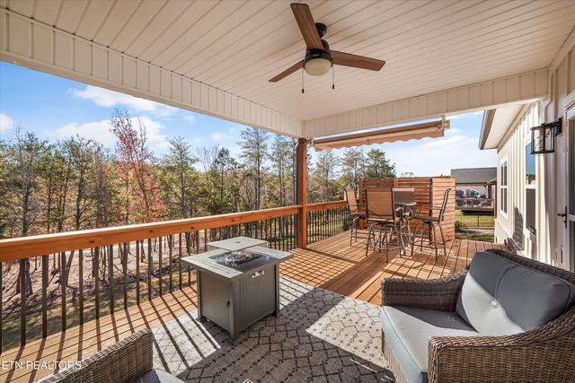 856 Pinebrooke Drive, Maryville, TN 37801