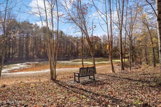 856 Pinebrooke Drive, Maryville, TN 37801