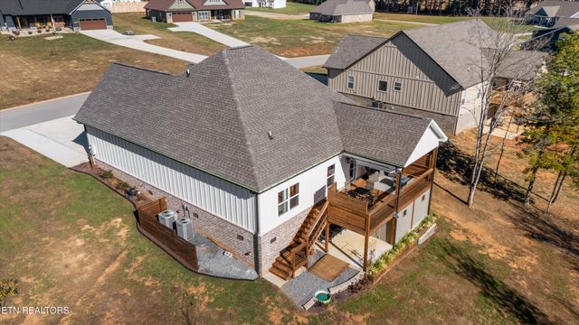 856 Pinebrooke Drive, Maryville, TN 37801