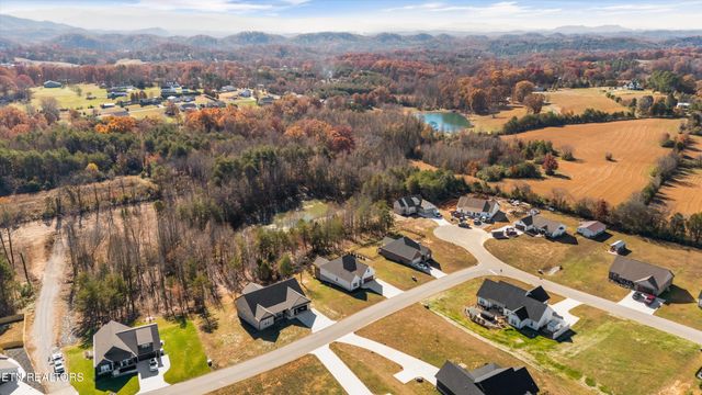 856 Pinebrooke Drive, Maryville, TN 37801