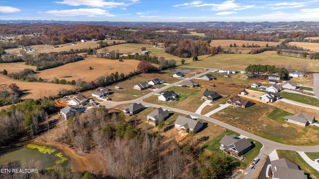 856 Pinebrooke Drive, Maryville, TN 37801