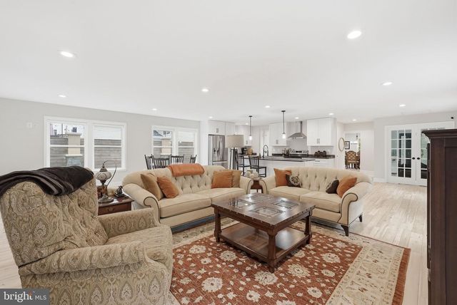10129 DWIGHT AVE, Fairfax, VA 22032