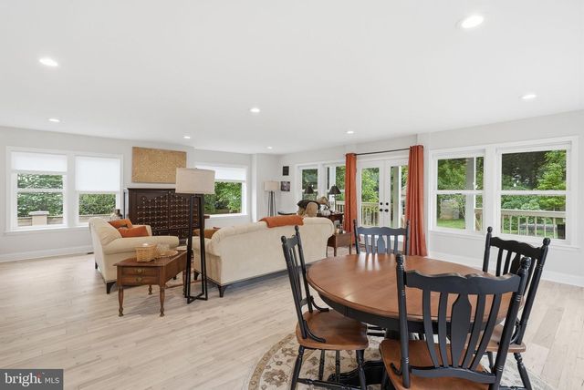10129 DWIGHT AVE, Fairfax, VA 22032