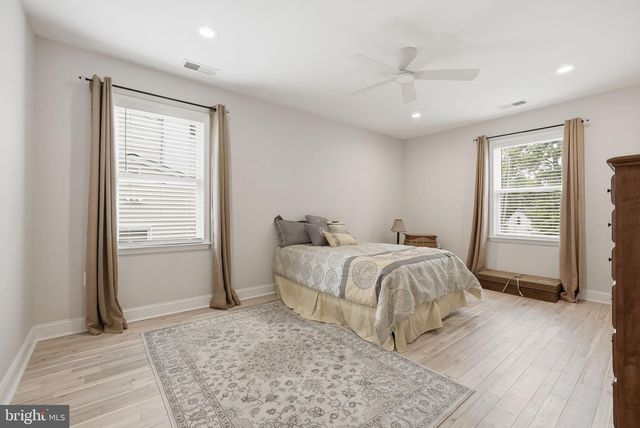 10129 DWIGHT AVE, Fairfax, VA 22032