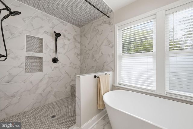 10129 DWIGHT AVE, Fairfax, VA 22032