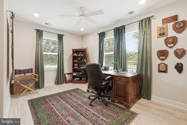10129 DWIGHT AVE, Fairfax, VA 22032