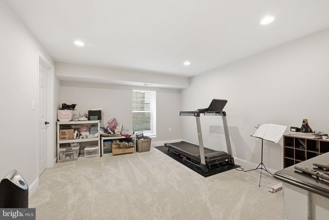 10129 DWIGHT AVE, Fairfax, VA 22032