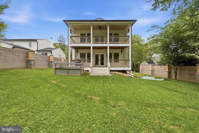 10129 DWIGHT AVE, Fairfax, VA 22032