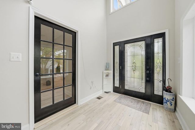 10129 DWIGHT AVE, Fairfax, VA 22032