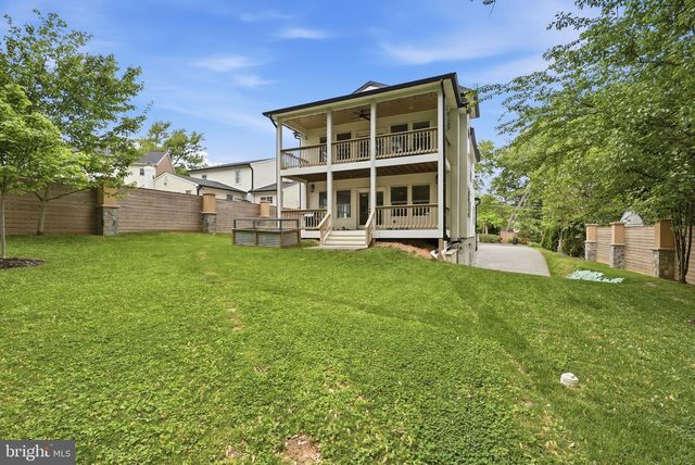 10129 DWIGHT AVE, Fairfax, VA 22032