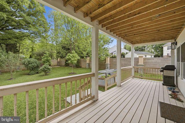 10129 DWIGHT AVE, Fairfax, VA 22032