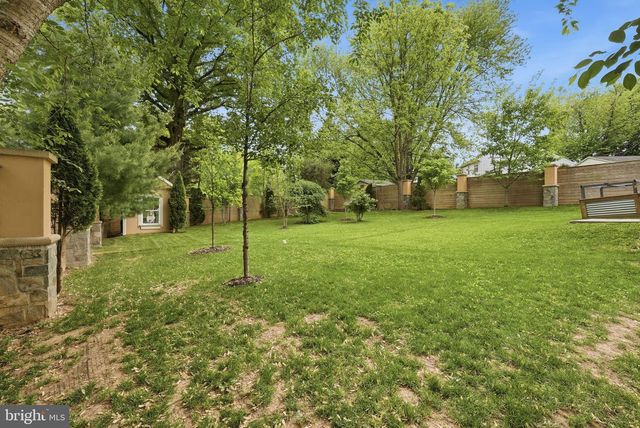 10129 DWIGHT AVE, Fairfax, VA 22032