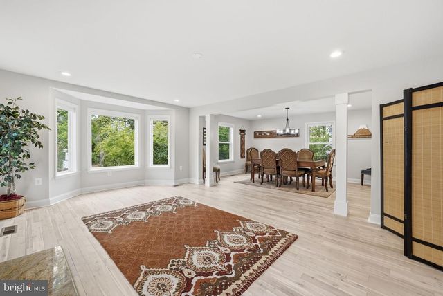 10129 DWIGHT AVE, Fairfax, VA 22032