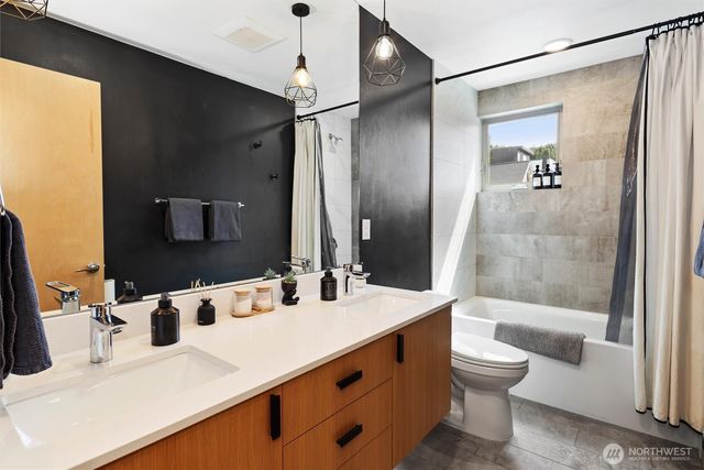 724 S Willow Street, Seattle, WA 98108