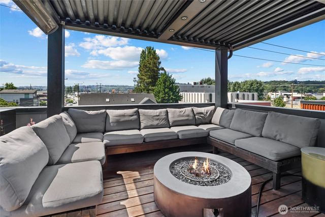 724 S Willow Street, Seattle, WA 98108