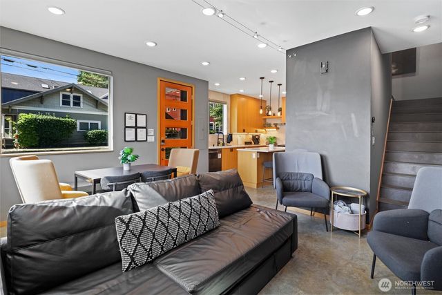 724 S Willow Street, Seattle, WA 98108