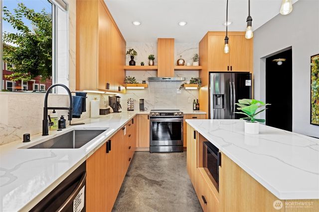724 S Willow Street, Seattle, WA 98108