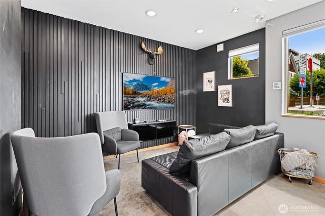 724 S Willow Street, Seattle, WA 98108