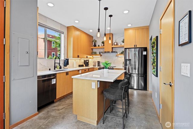 724 S Willow Street, Seattle, WA 98108