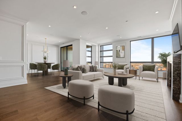 595 60th Street S 404, West Des Moines, IA 50266