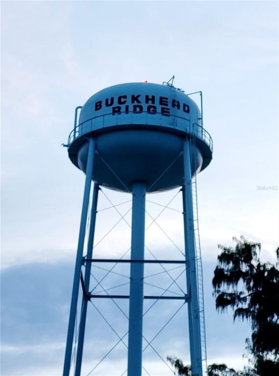 Image 35 of property listing at 37 SHELL ROAD, Okeechobee, FL 34974