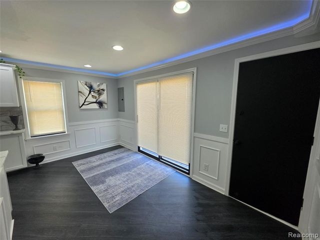 8285 Chapp Avenue, Warren, MI 48089